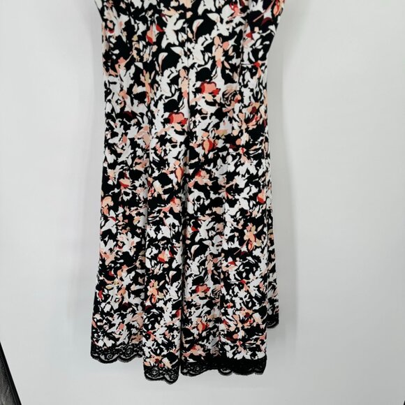 White House Black Market Womens Dress Size 8 Floral Print Sleeveless  Lace Trim - Picture 9 of 13